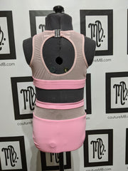 2 two piece mesh cutouts