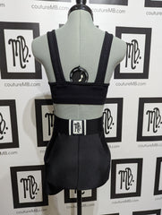Sports top with straps