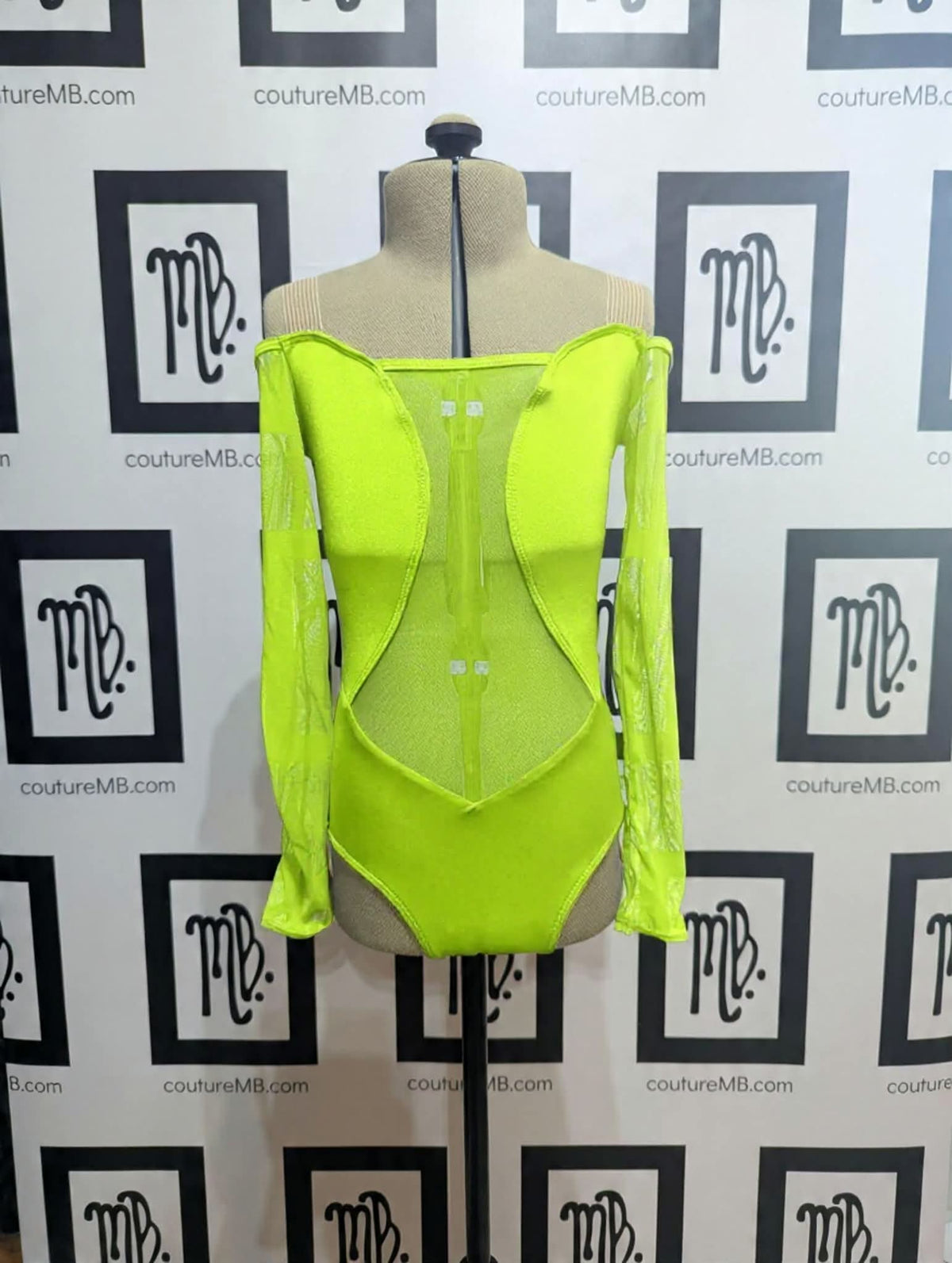 Off the shoulder scrunch leotard