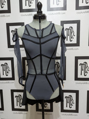 Caged beauty mesh with gauntlets