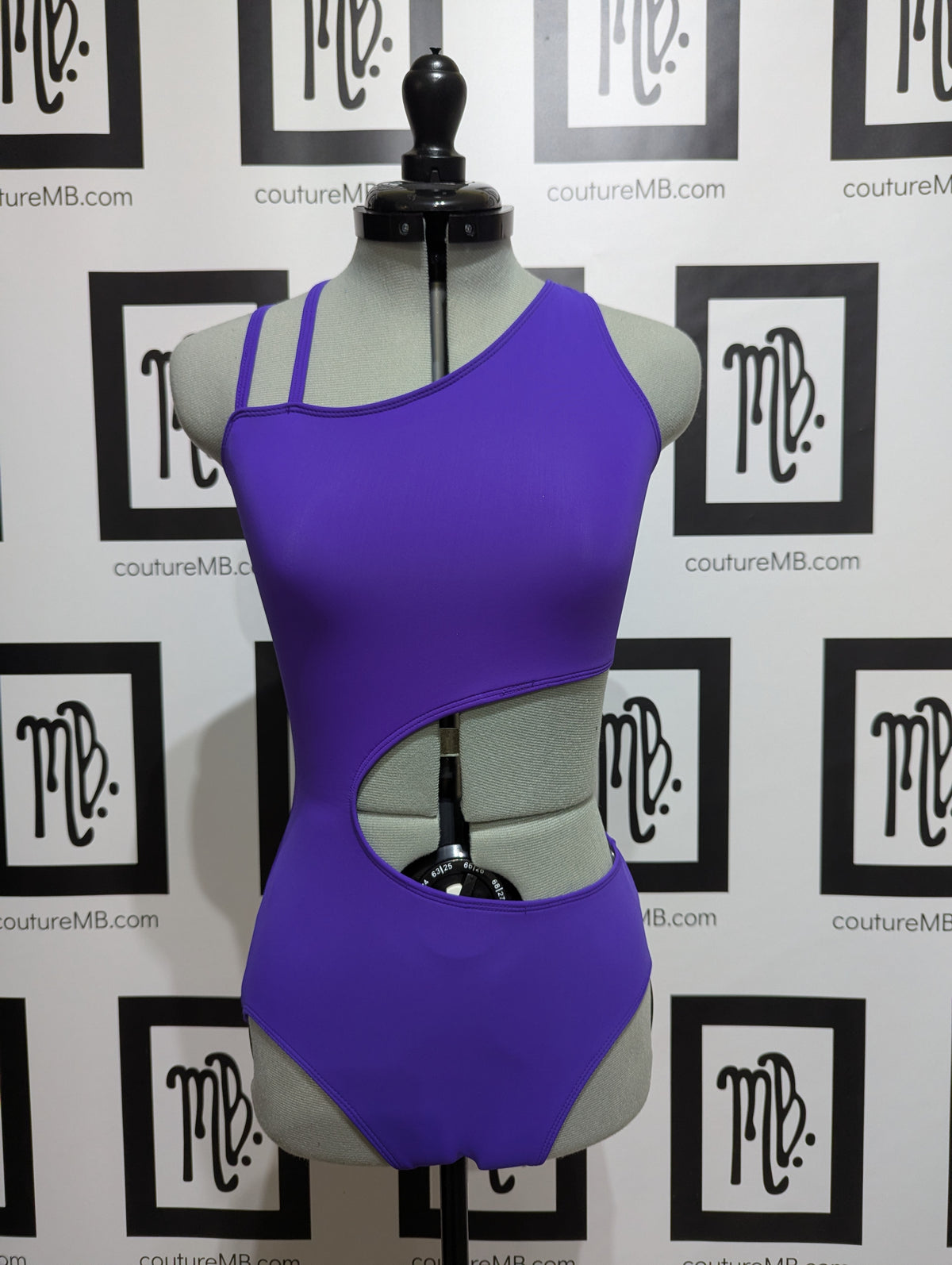 Floating back leotard