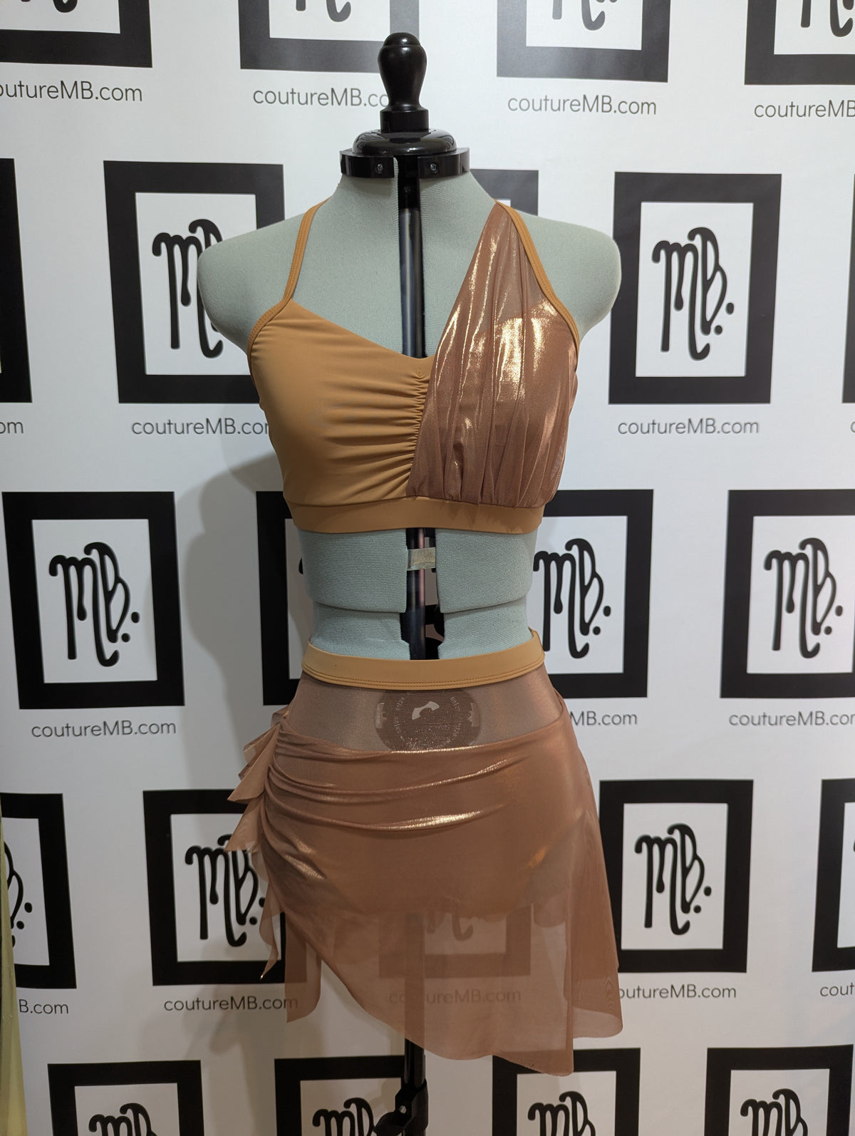 2 two piece mesh overlay skirt